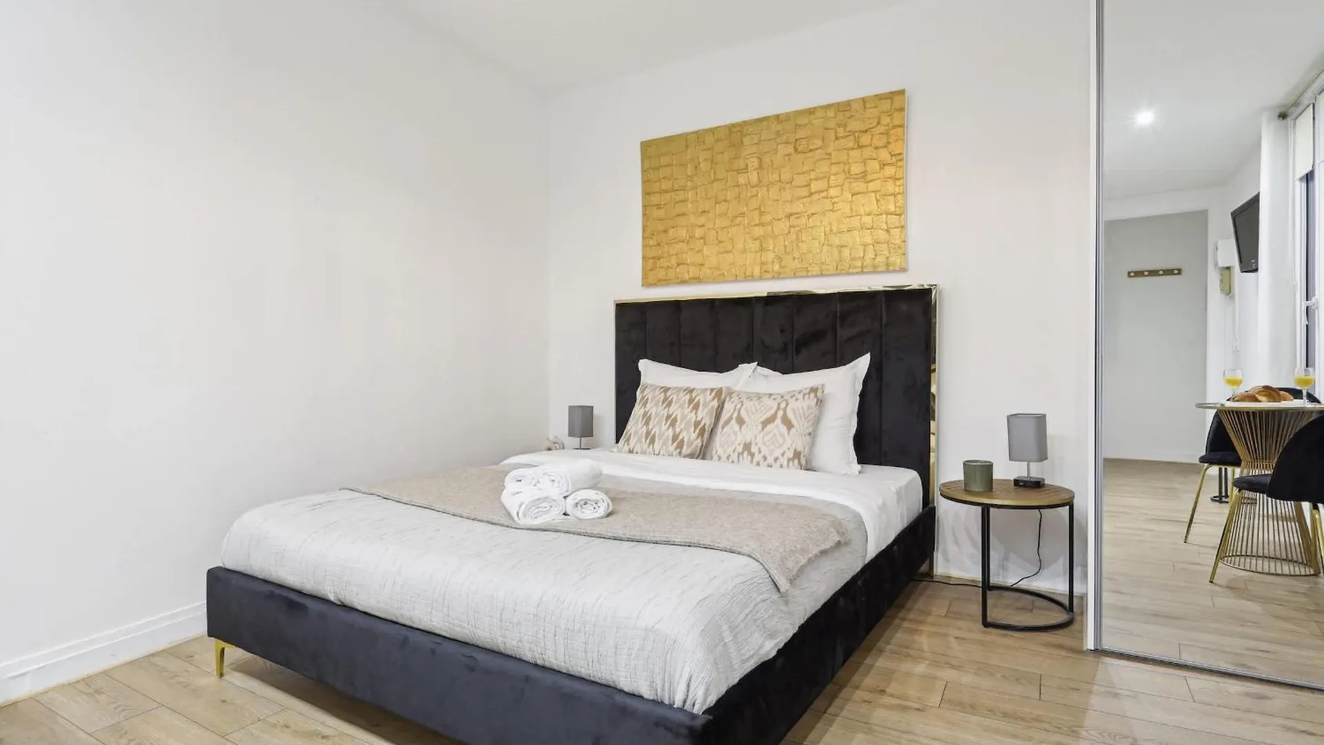 Bnbnova - Louvre & Tuileries Gardens Párizs Apartman
