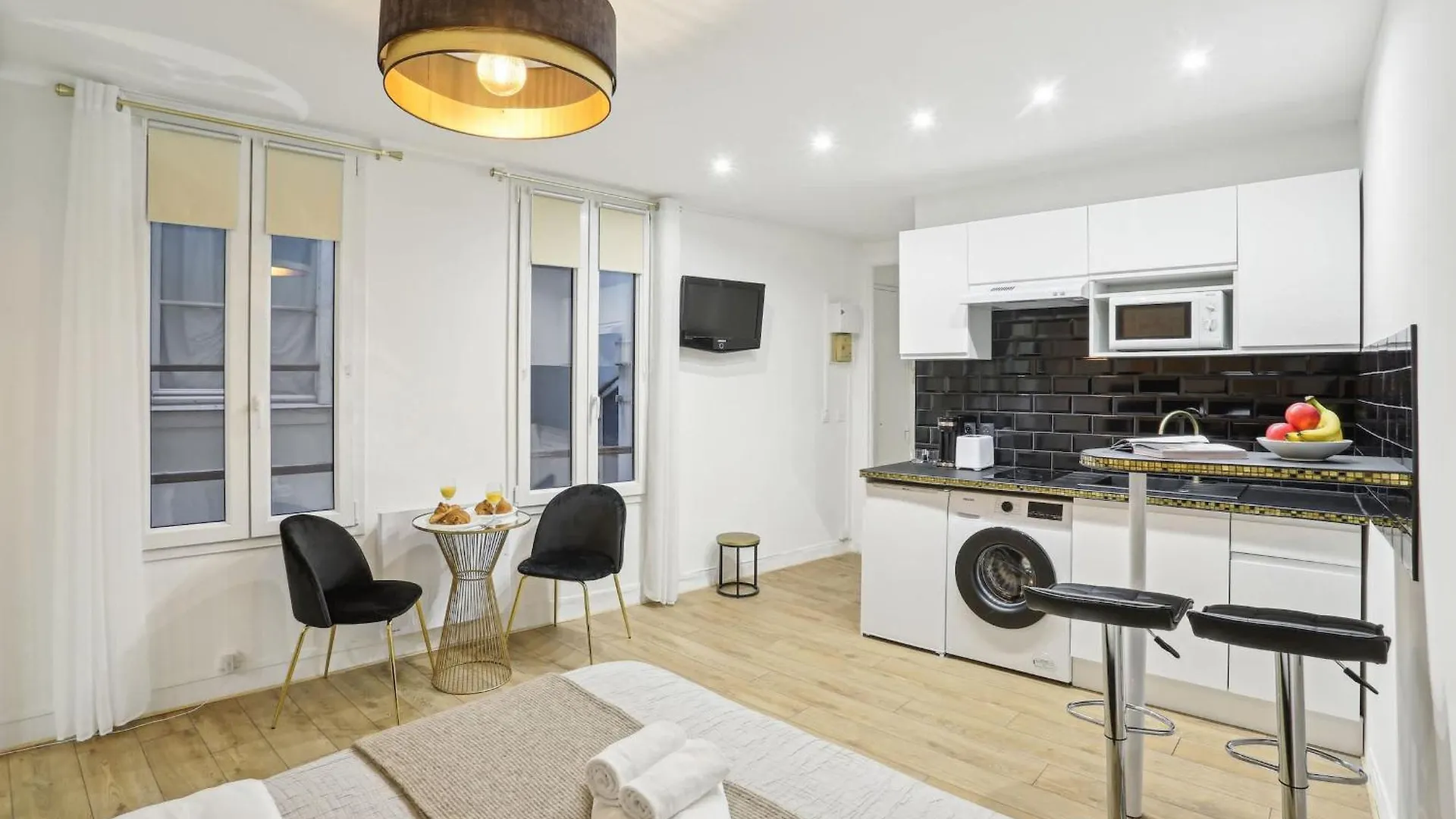 Bnbnova - Louvre & Tuileries Gardens Párizs Apartman
